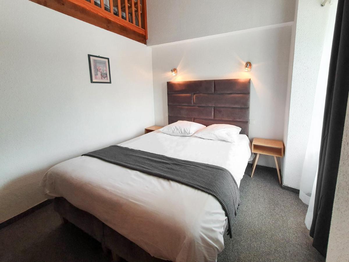 Hotel Les Tilleuls De Pareloup A Salles-Curan Екстериор снимка