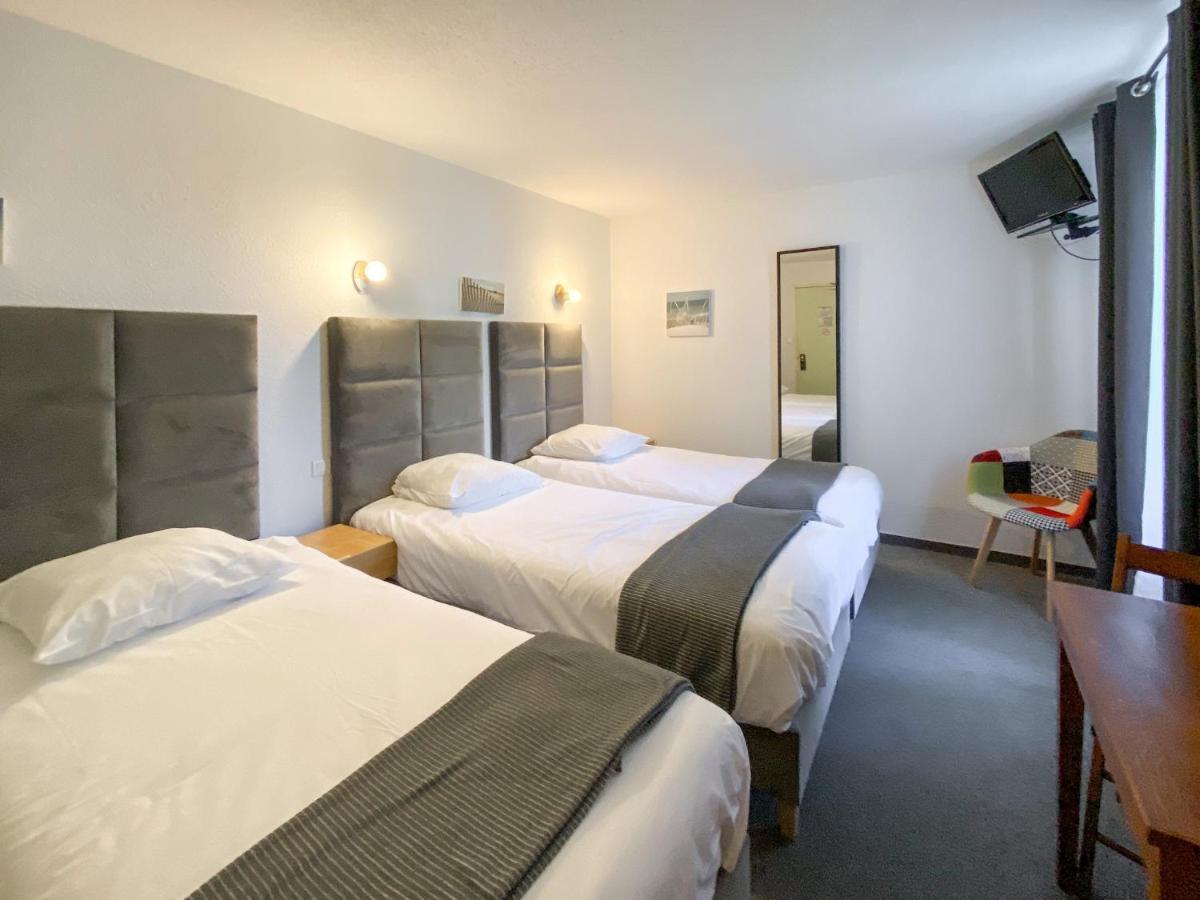 Hotel Les Tilleuls De Pareloup A Salles-Curan Екстериор снимка