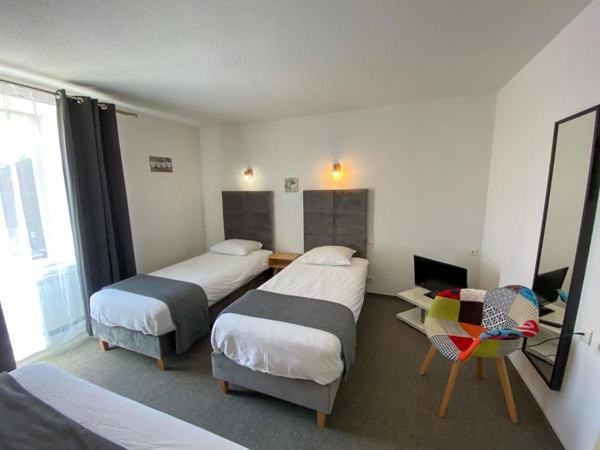 Hotel Les Tilleuls De Pareloup A Salles-Curan Екстериор снимка