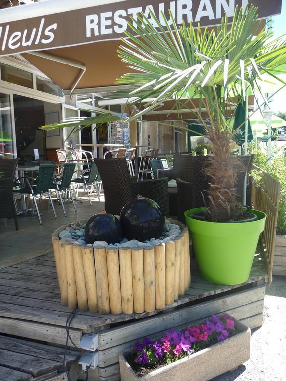 Hotel Les Tilleuls De Pareloup A Salles-Curan Екстериор снимка
